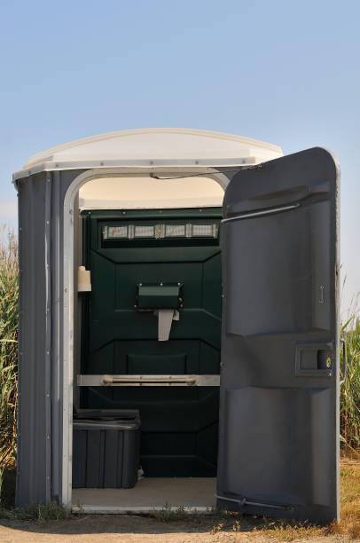 Best Luxury portable toilet rental  in Columbus, MN